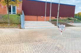 Neuer Eingang für Großsporthalle Stodo