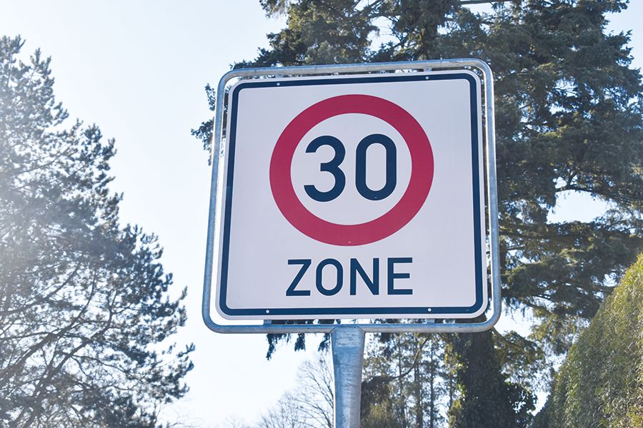 Tempo 30 in der oberen Bergstraße Tdf. Strand