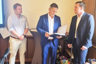 Dennis Jaacks vereidigt